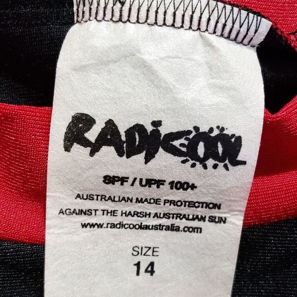 Radicool Skins Pullover Rash Guard NWT size 14 - Picture 3 of 4